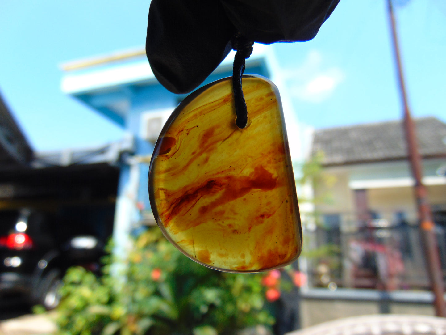 4 gr Pendant Indonesian blue Amber for Healing Y208