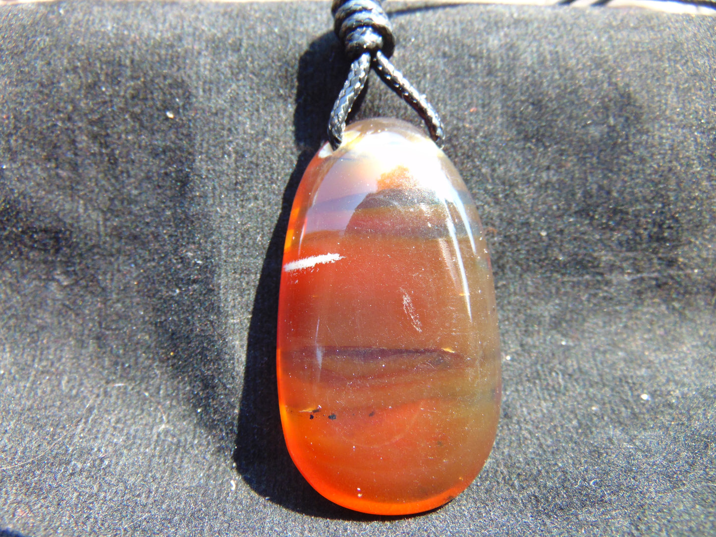 8 gram Pendant Indonesian Green Amber for Healing pb39