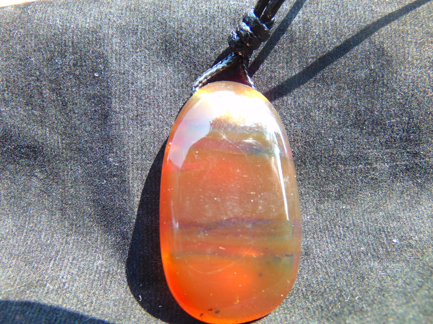 8 gram Pendant Indonesian Green Amber for Healing pb39
