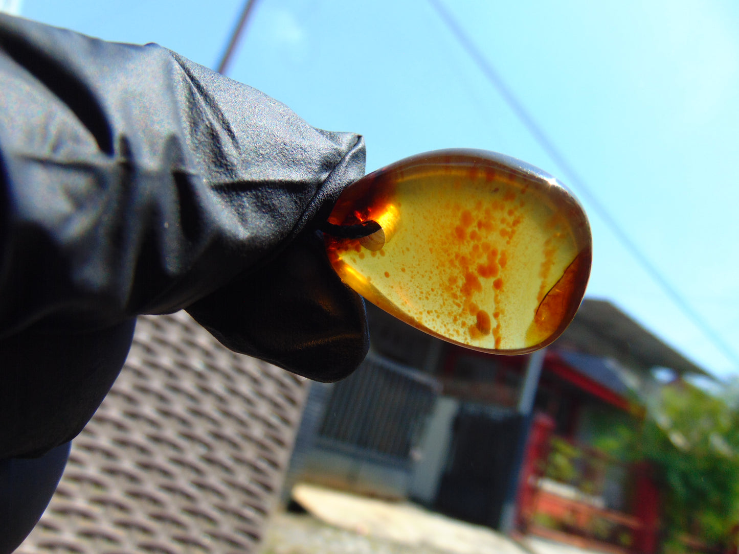 3 gr Pendant Indonesian blue Amber for Healing A579