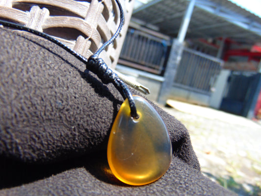 1 gr Pendant Indonesian blue Amber for Healing A564