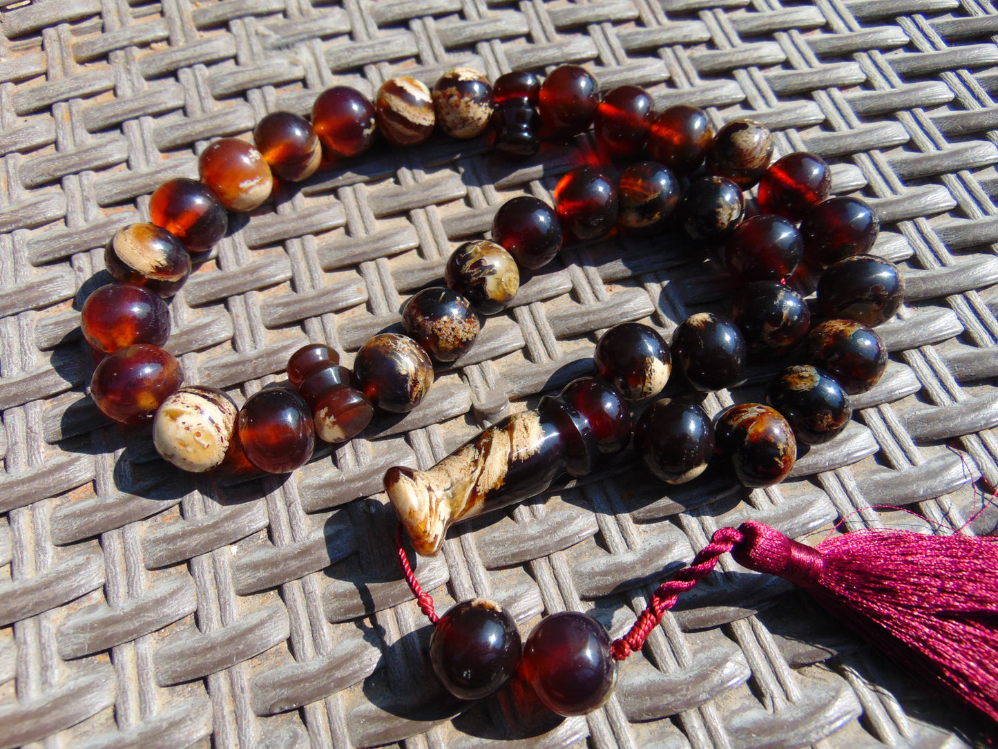 101 gr BIG Tasbih 33+3 Beads Mesbah Rosary Indonesian Red WHite Amber for Healing TB17i5