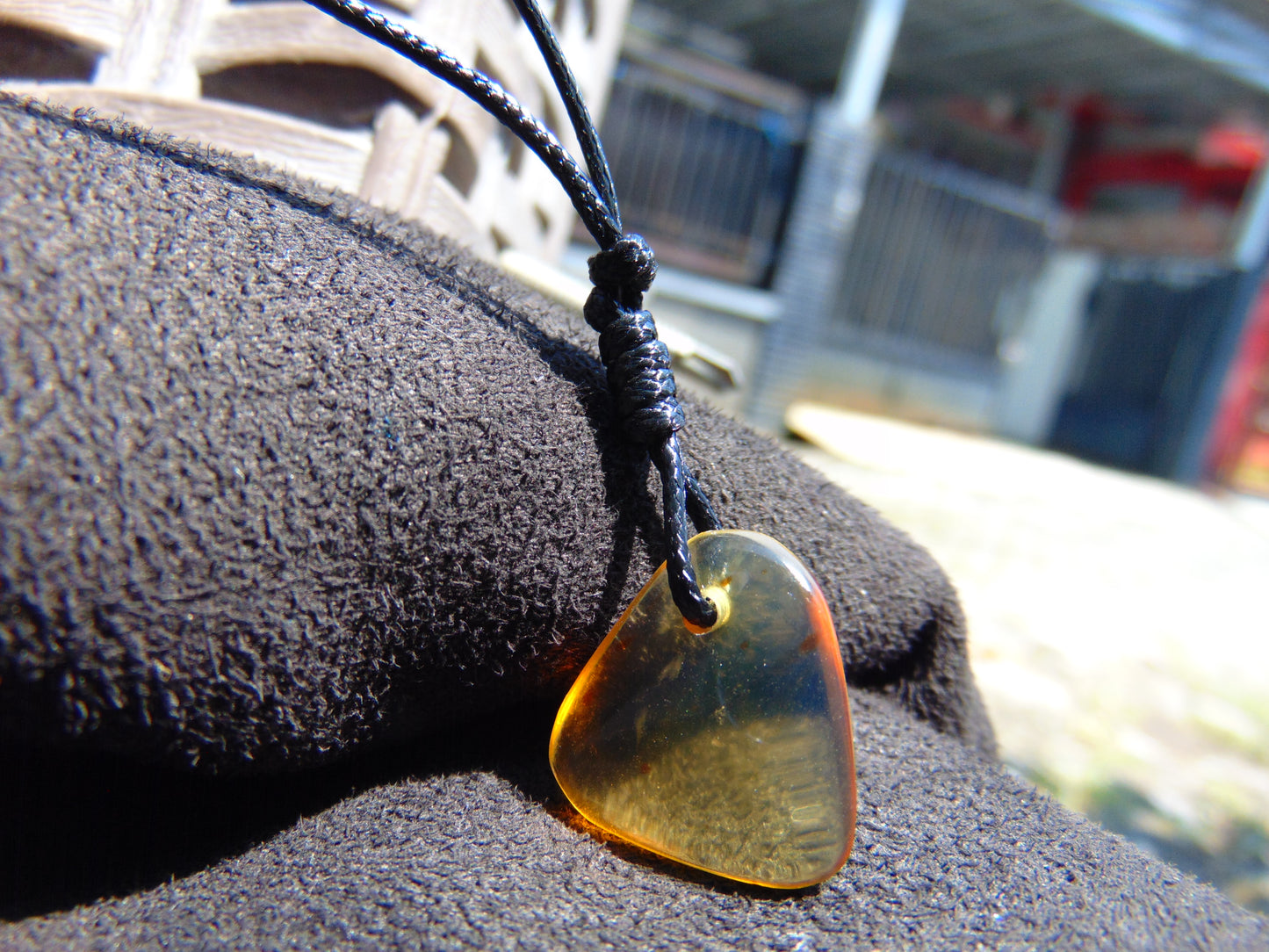 1 gr Pendant Indonesian blue Amber for Healing A565
