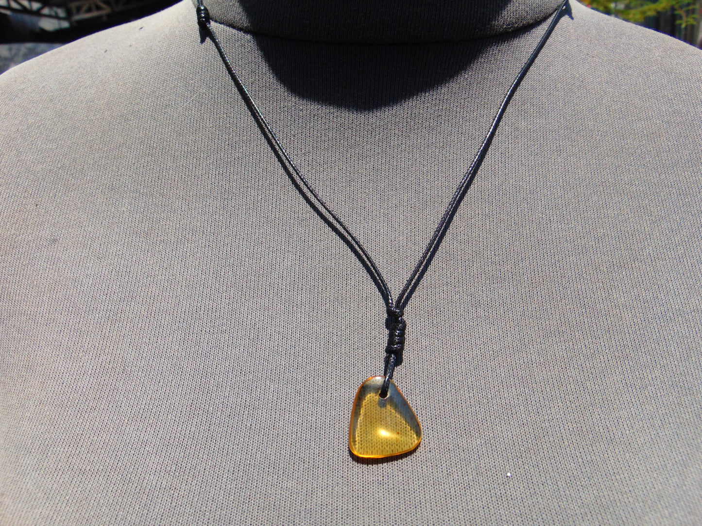 1 gr Pendant Indonesian blue Amber for Healing A565