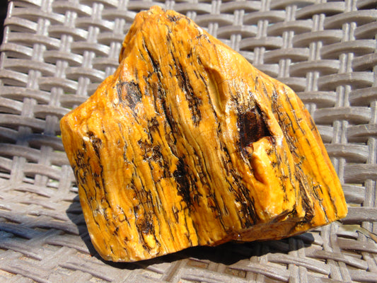 387 gram Polished Indonesia Yellow Aromatic Amber for Healing 26AYE28