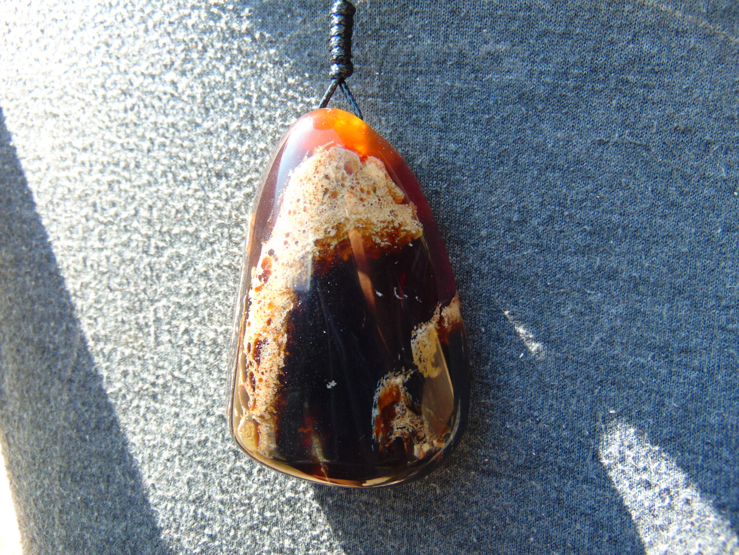 43 gr Big Pendant Indonesian White Blue Amber for Healing Y2