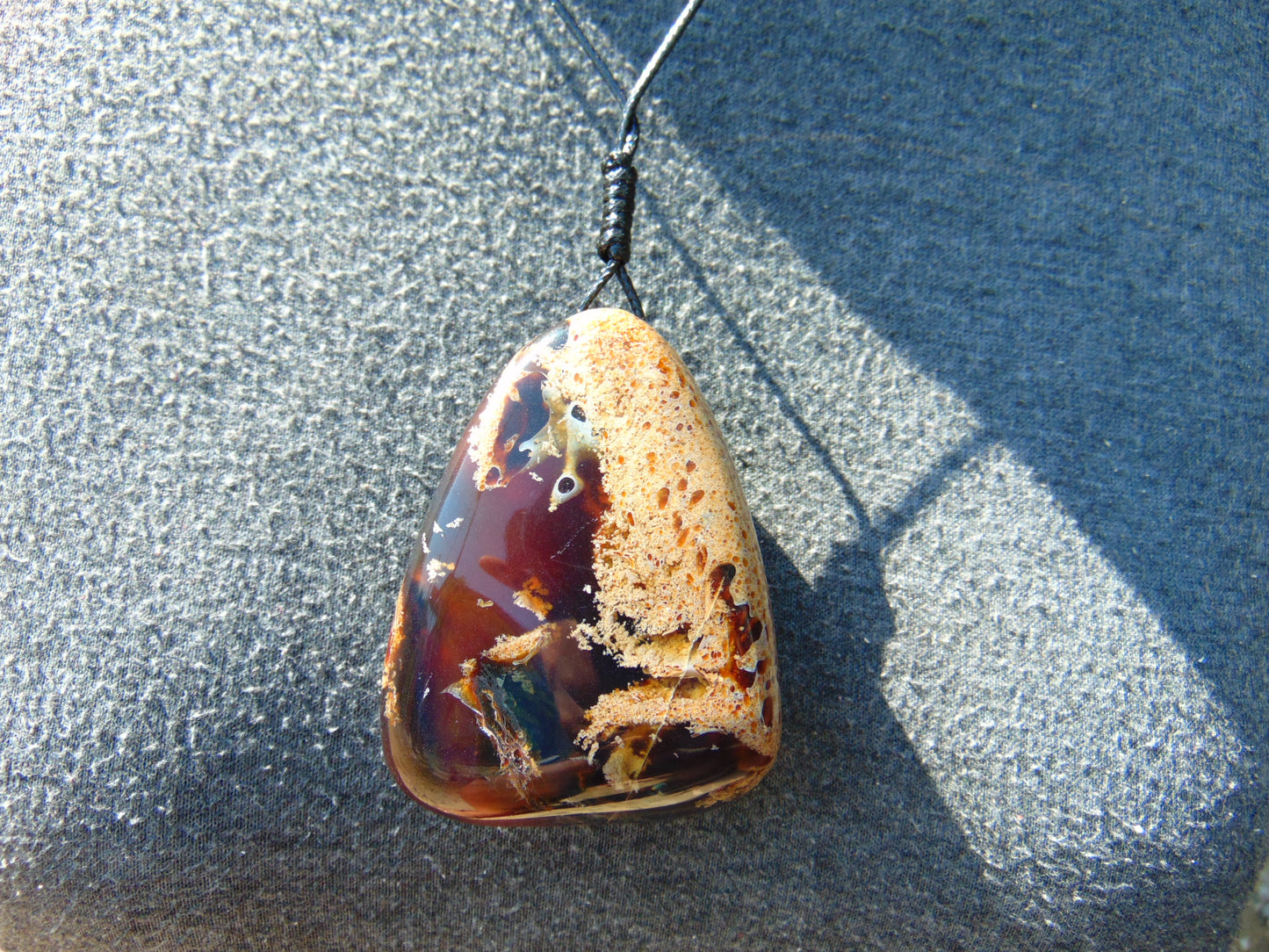 43 gr Big Pendant Indonesian White Blue Amber for Healing Y2