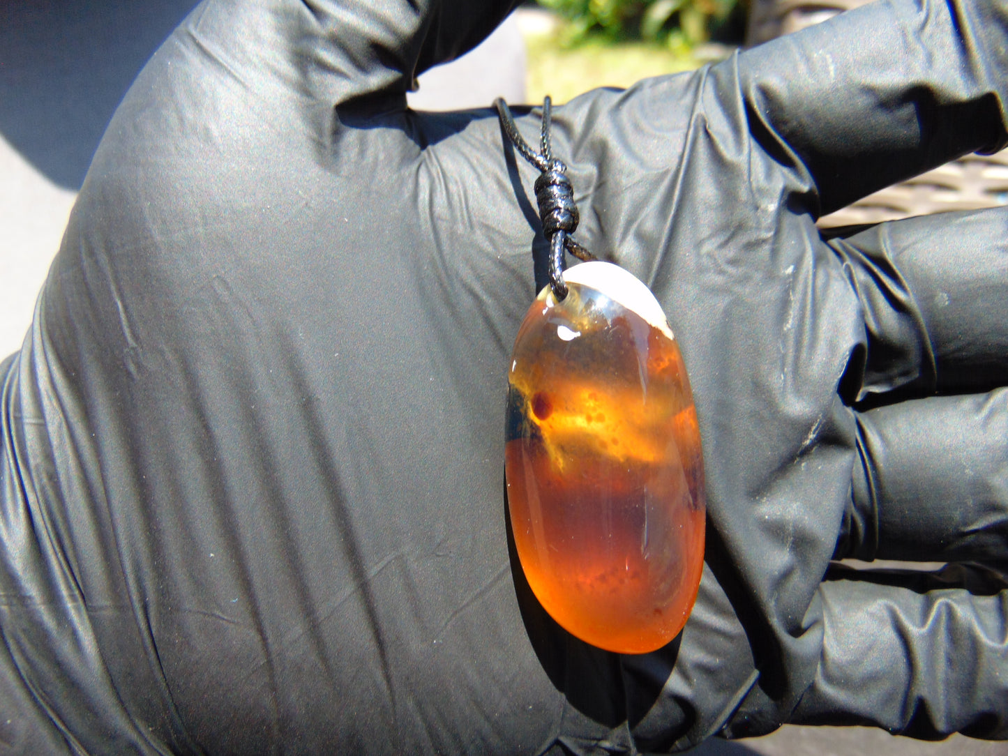 9 gr Pendant Indonesian orange Blue Amber for Healing A99