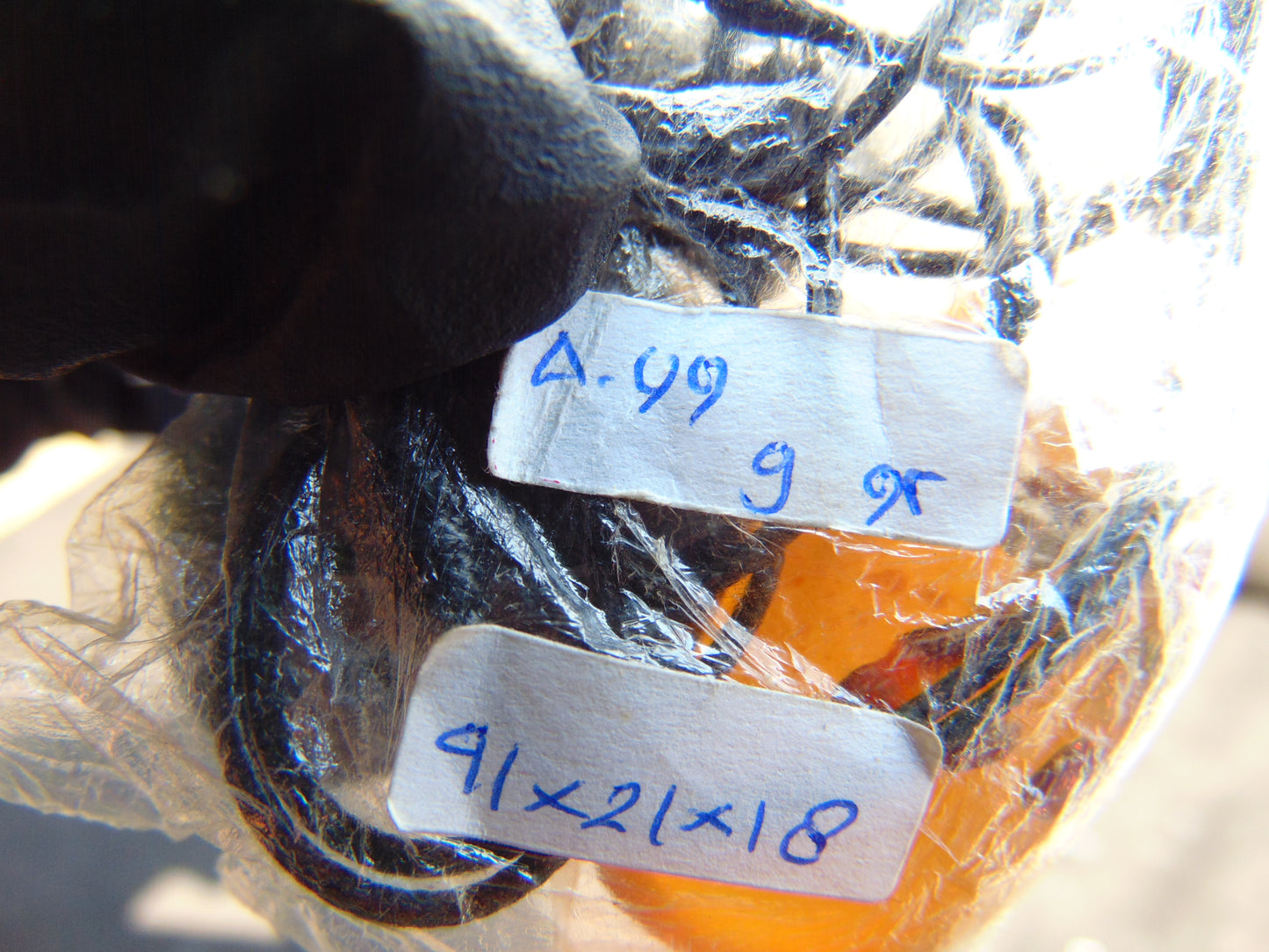 9 gr Pendant Indonesian orange Blue Amber for Healing A99