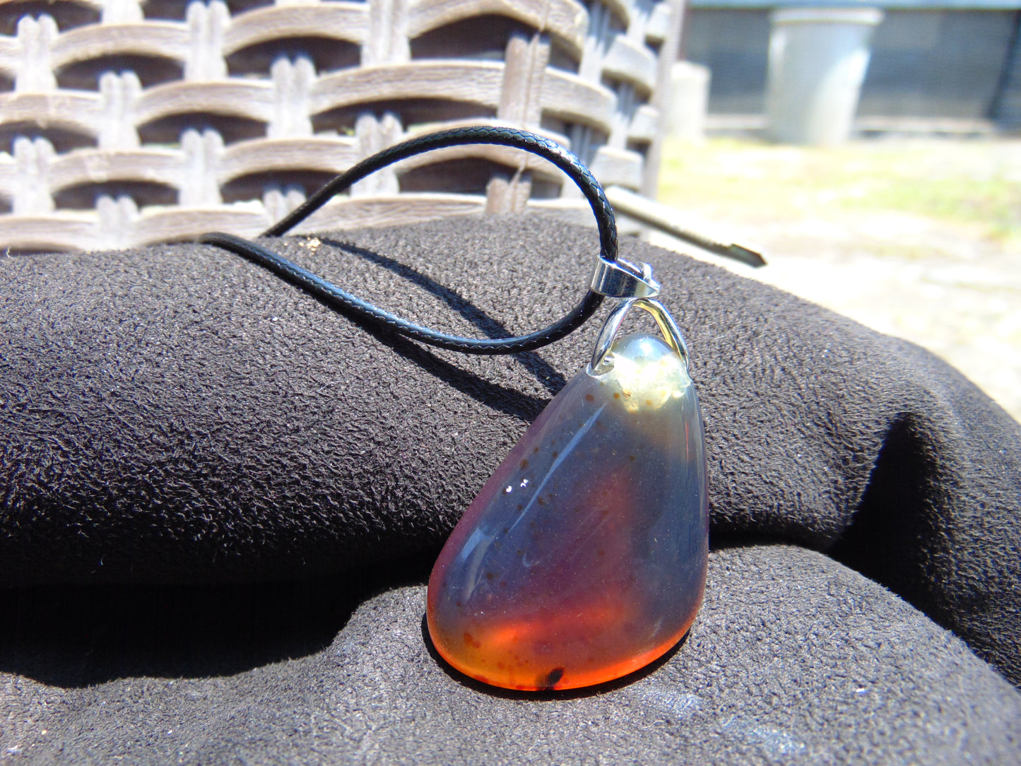 6.29 gr Pendant Indonesian orange Blue Amber for Healing N30