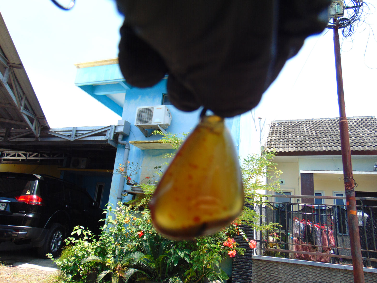 6.29 gr Pendant Indonesian orange Blue Amber for Healing N30