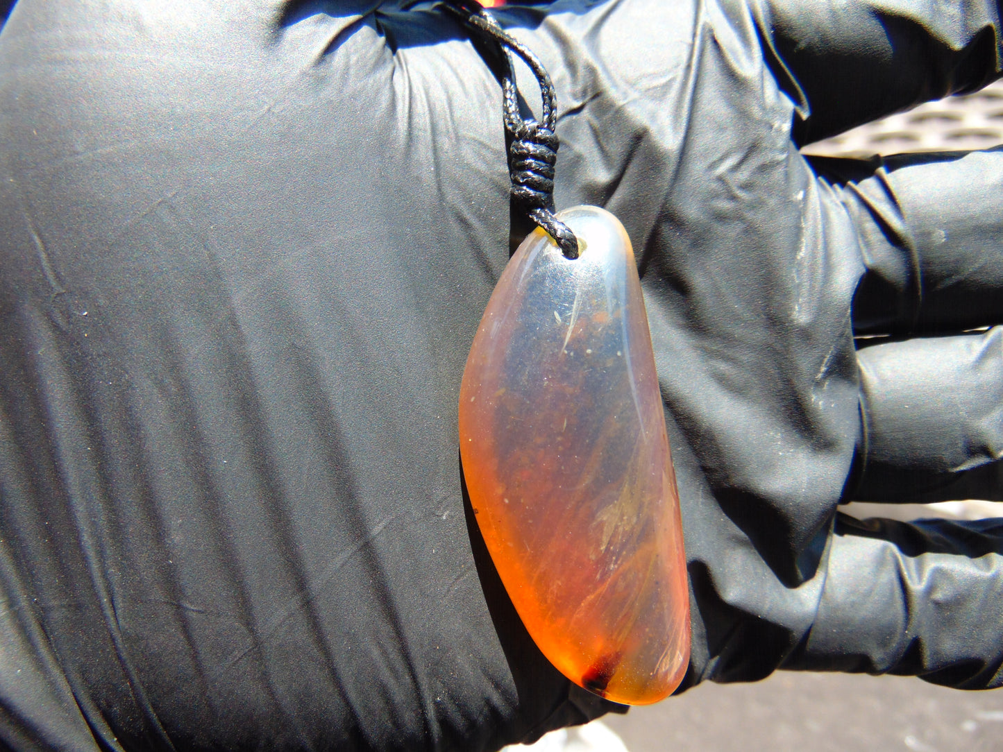 7.71 gr Pendant Indonesian orange Blue Amber for Healing N45