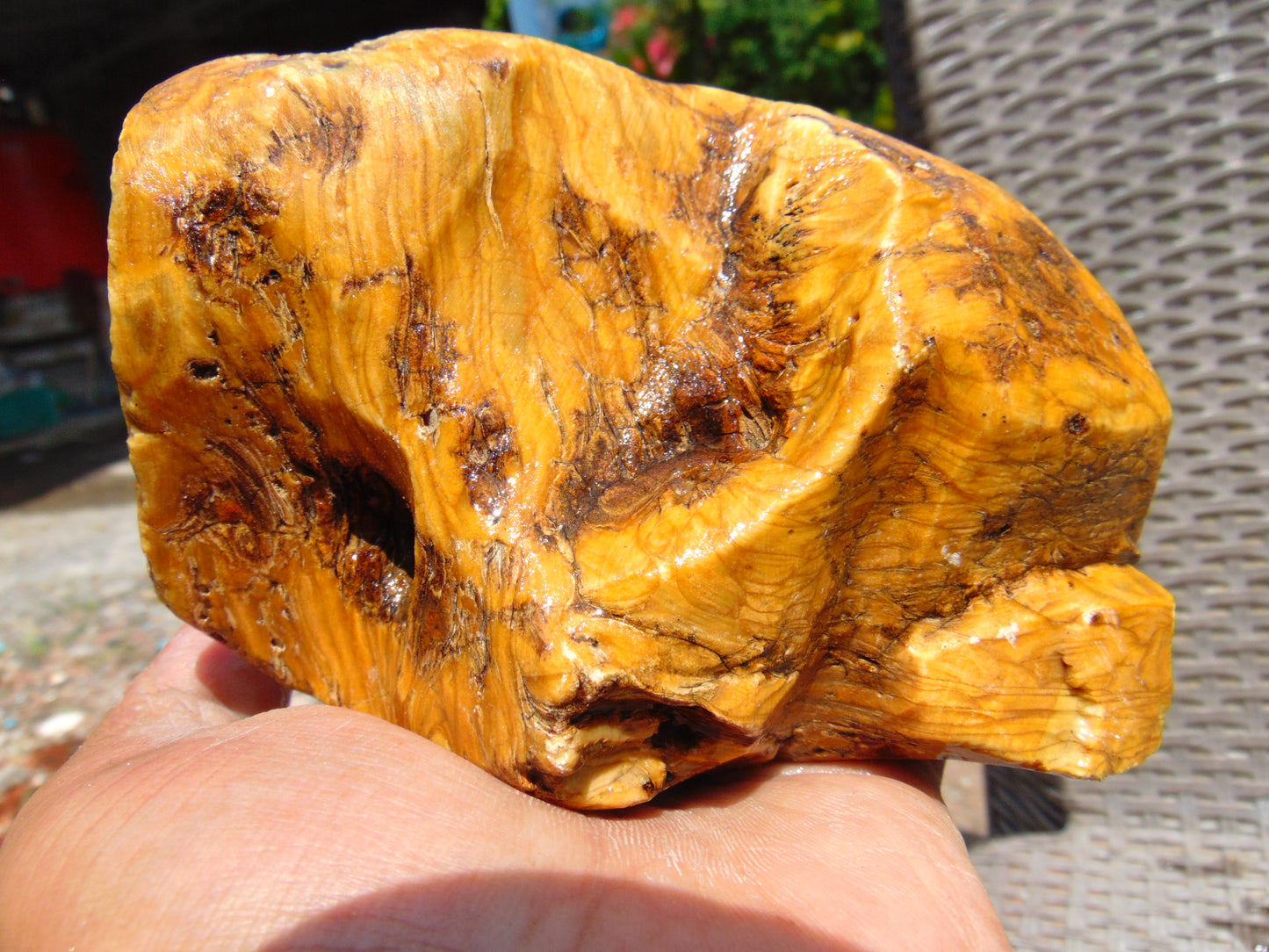 326 gram Polished Indonesia Yellow Aromatic Amber for Healing 26AYE2