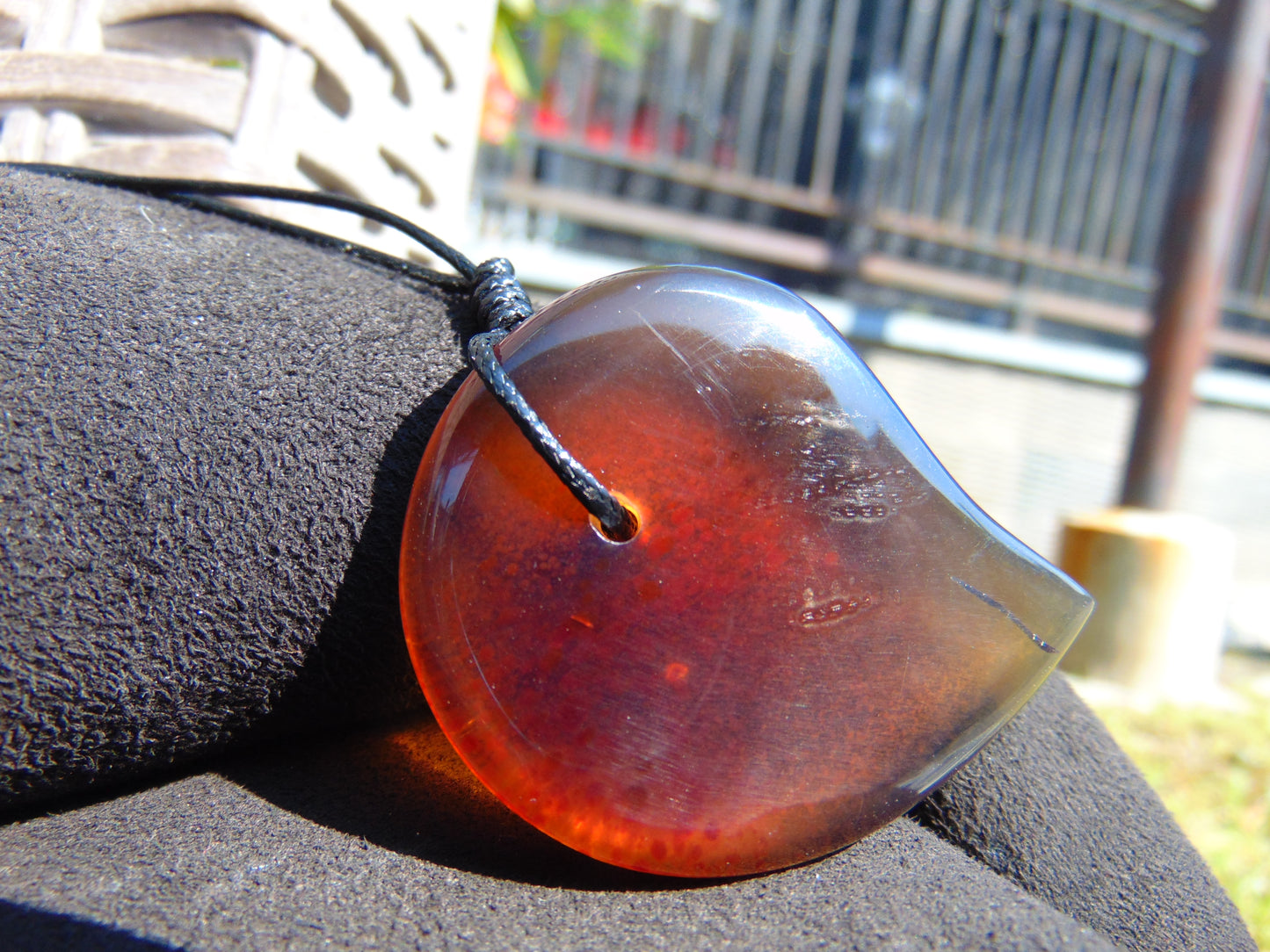 10 gr Comma Pendant Indonesian Blue Amber for Healing 25Y12