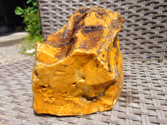 517 gram Polished Indonesia Yellow Aromatic Amber for Healing 26AYE10