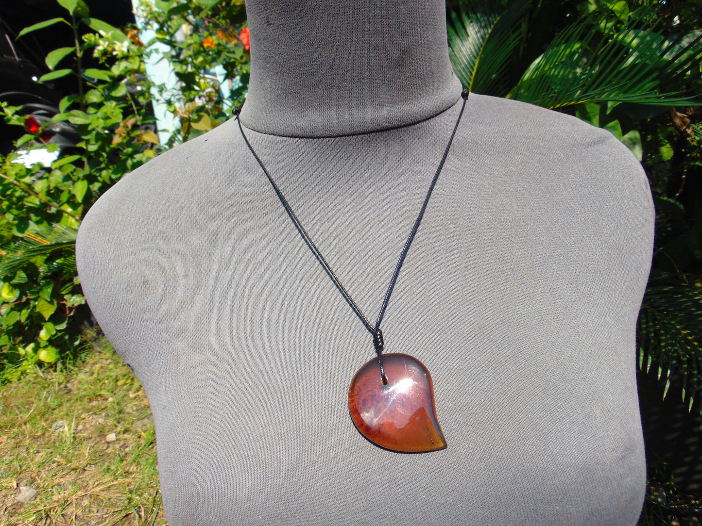 10 gr Comma Pendant Indonesian Blue Amber for Healing 25Y12