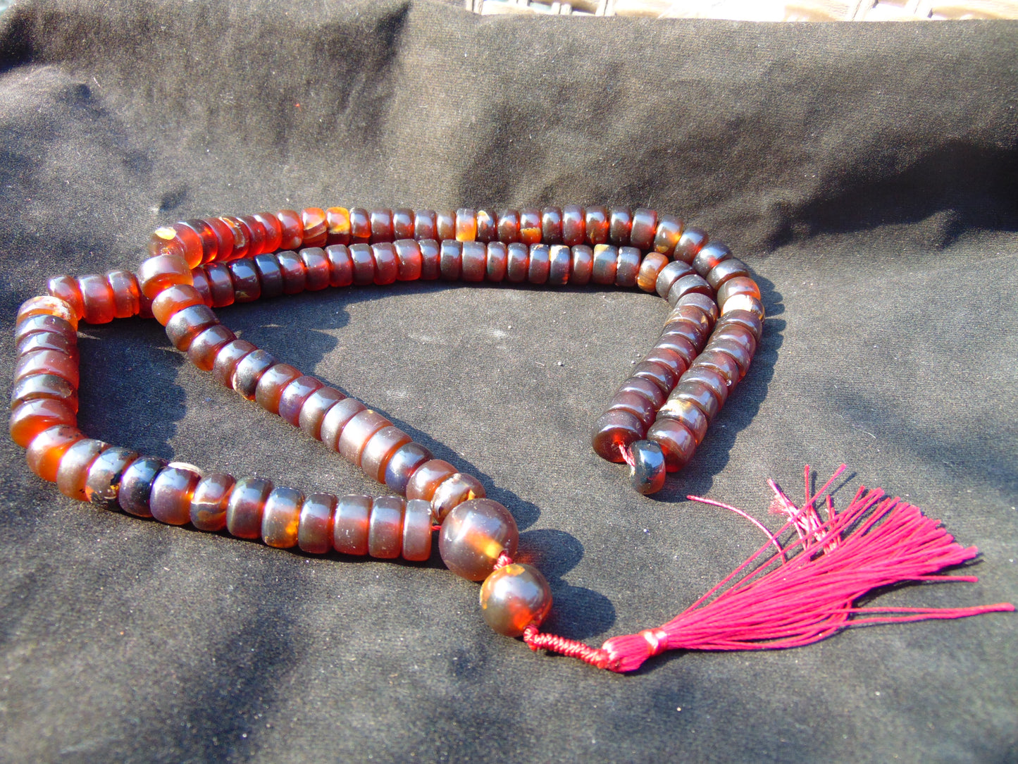 100 gram 108 Rosary Mala Buddha for Yoga and Meditation Indonesian Red Amber for Healing 26my5