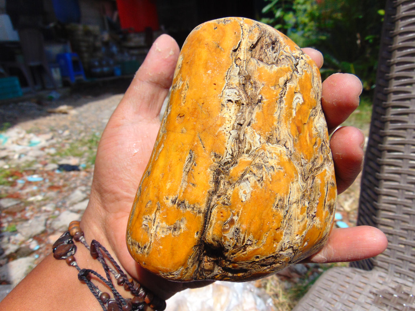253 gram Polished Indonesia Yellow Aromatic Amber for Healing K10