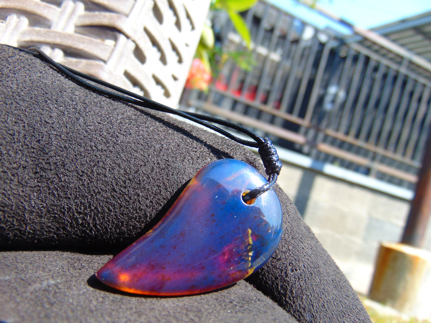 5 gr Comma Pendant Indonesian Blue Amber for Healing 25Y36