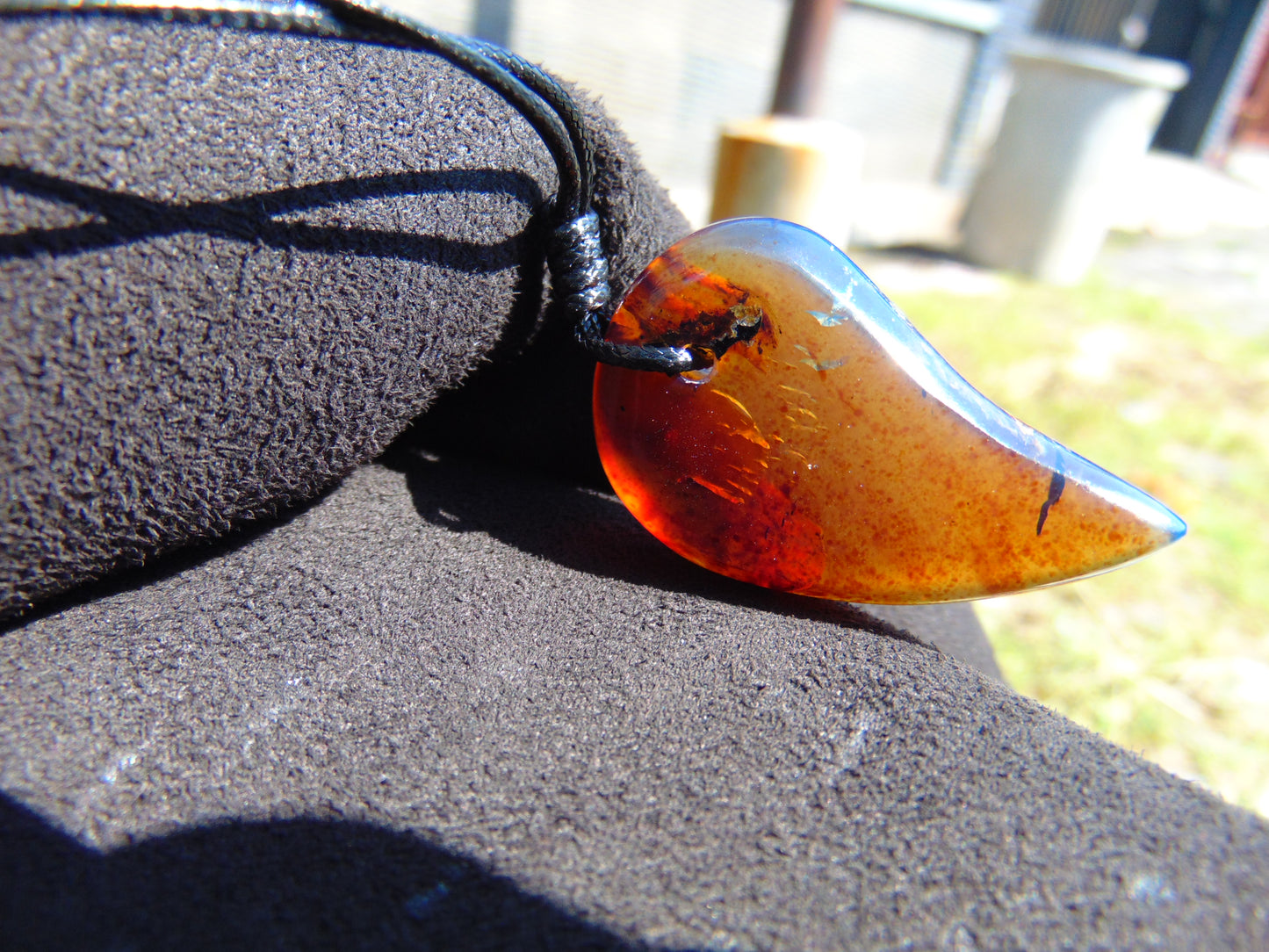 5 gr Comma Pendant Indonesian Blue Amber for Healing 25Y36