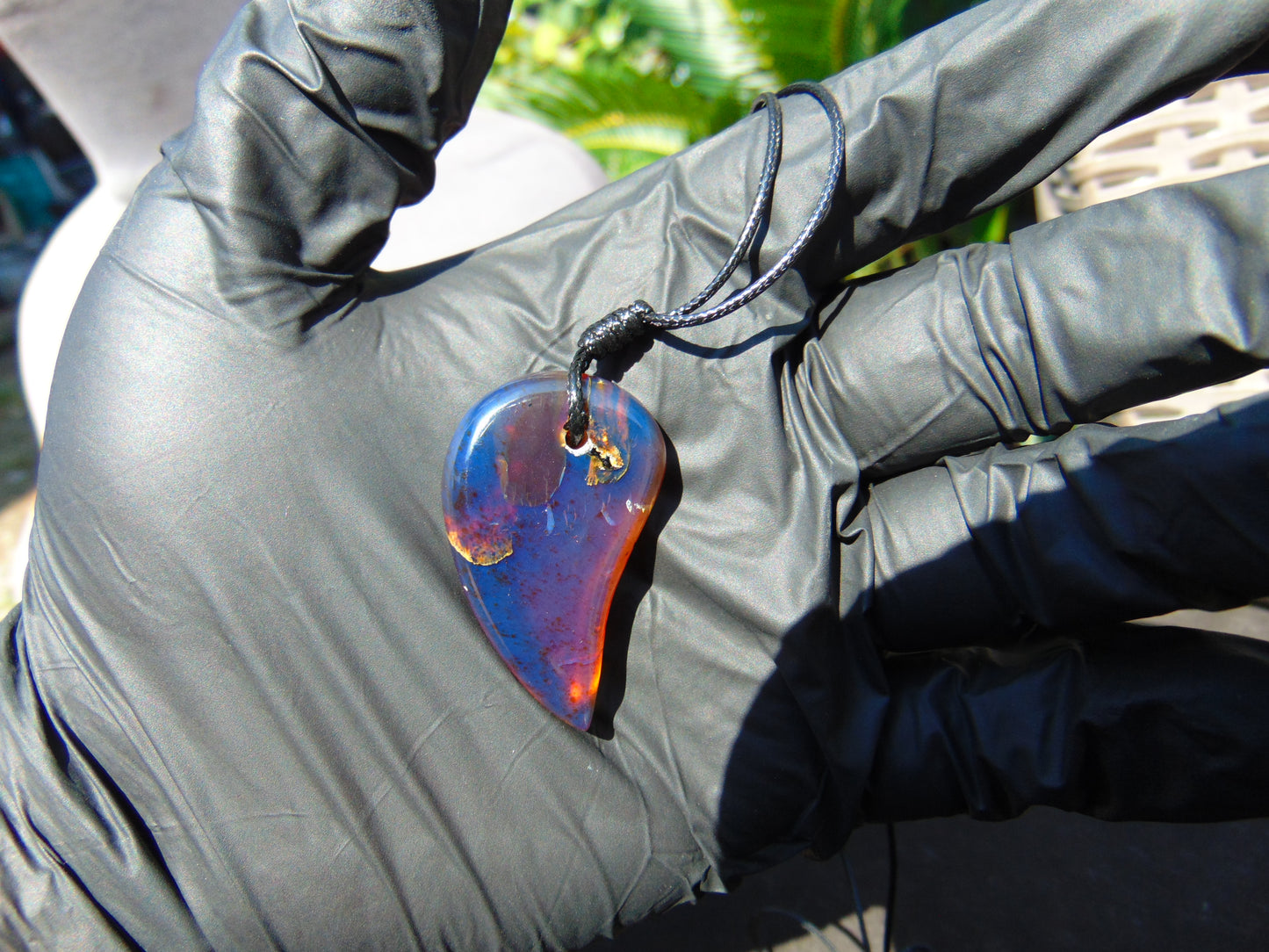 5 gr Comma Pendant Indonesian Blue Amber for Healing 25Y36