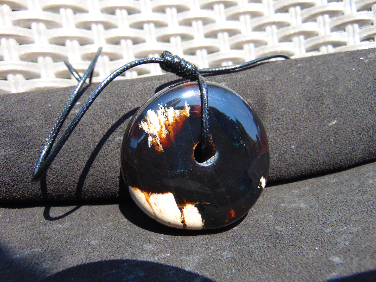 60 gr Donut Pendant Indonesian Amber for Healing 25N103