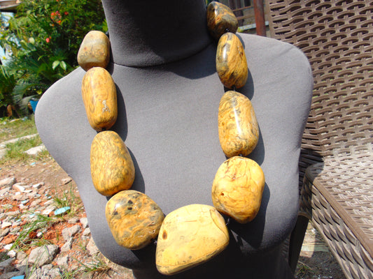 415 gr Big Necklace Indonesian Yellow Aromatic Amber for Healing FK28
