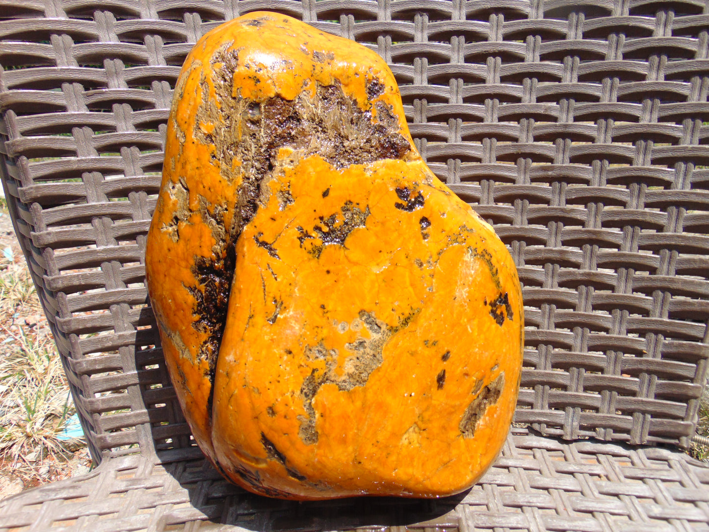 1403 gram Polished Indonesia Yellow Aromatic Amber for Healing K810
