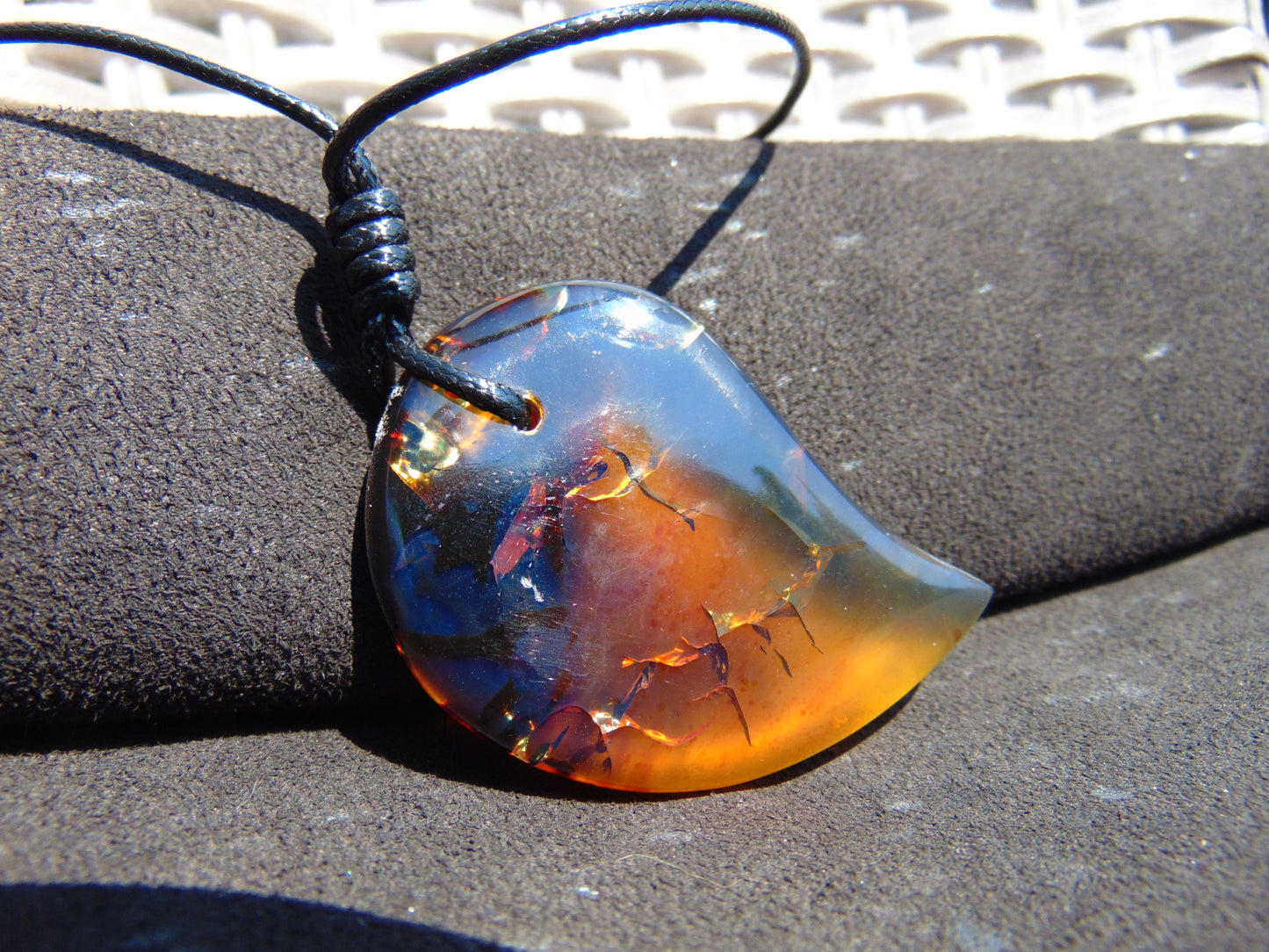 18 gr Comma Pendant Indonesian Blue Amber for Healing 25Y11