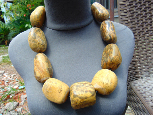 410 gr Big Necklace Indonesian Yellow Aromatic Amber for Healing FK26