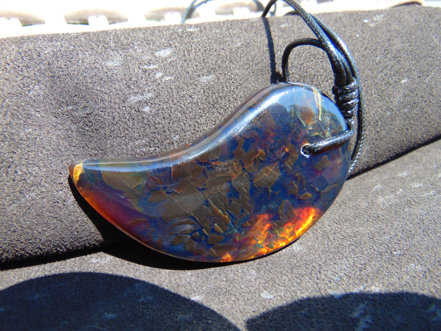 28 gr Comma Pendant Indonesian Blue Amber for Healing 25Y14