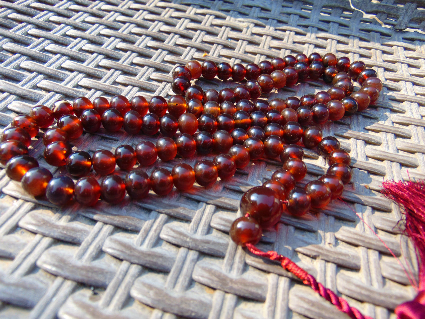 70 gram 108 Beads 10 mm Mala Buddha Necklace for Yoga Meditation Indonesian Cherry Red Amber for Healing MB24