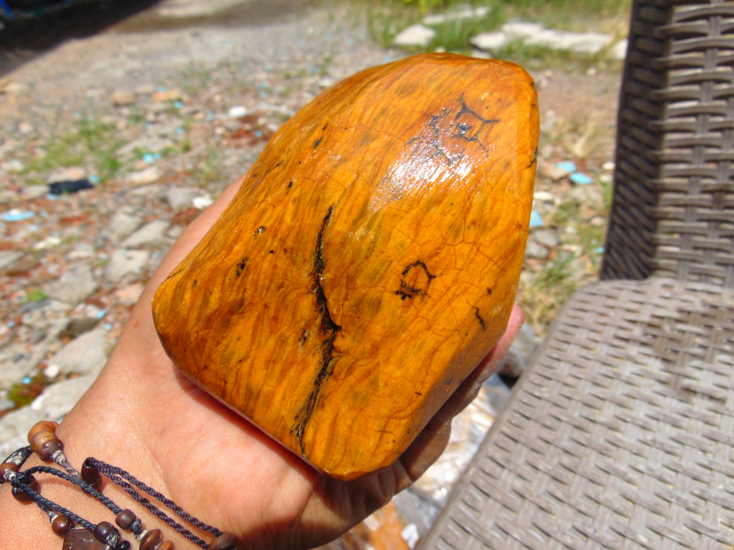 373 gram Polished Indonesia Yellow Aromatic Amber for Healing 25K14
