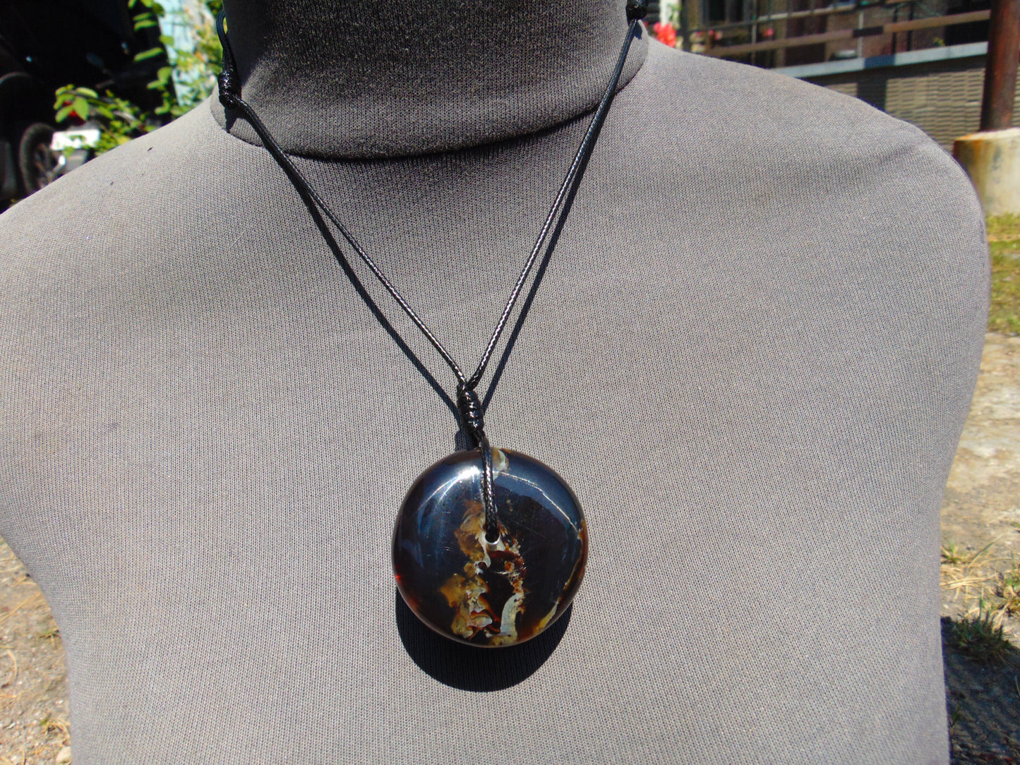 42 gr Donut Pendant Indonesian Black Blue Amber for Healing 25Y58