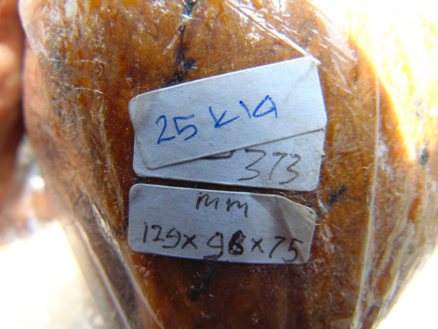 373 gram Polished Indonesia Yellow Aromatic Amber for Healing 25K14