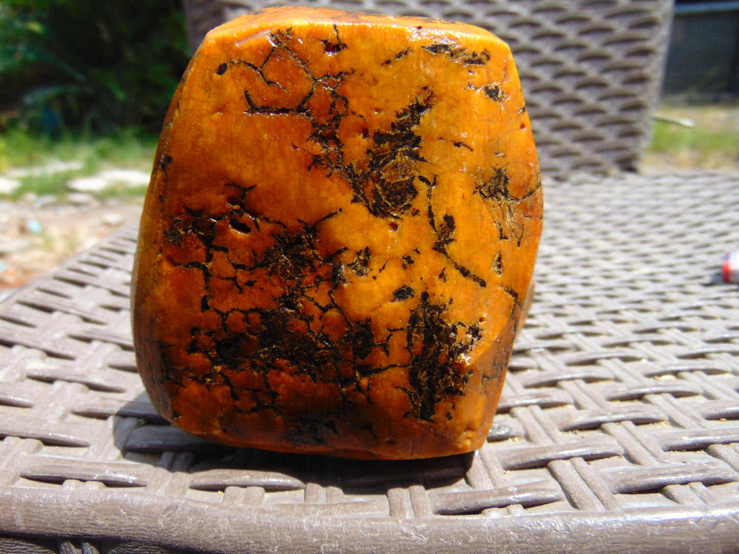 264 gram Polished Indonesia Yellow Aromatic Amber for Healing K06