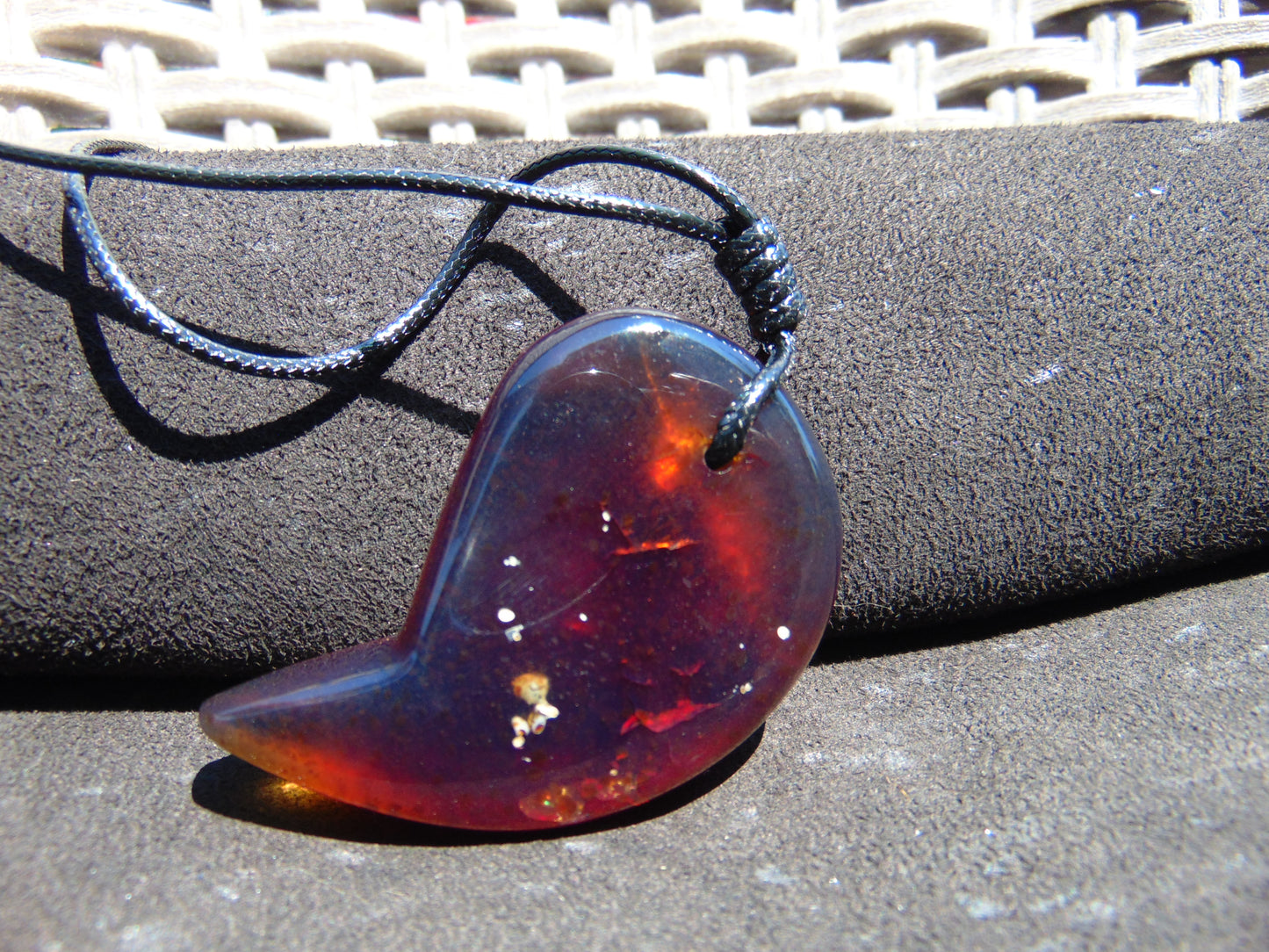 24 gr Comma Pendant Indonesian Blue Amber for Healing 25Y8