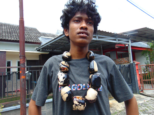 1049 gr Big Necklace Indonesian Amber for Healing A9K89