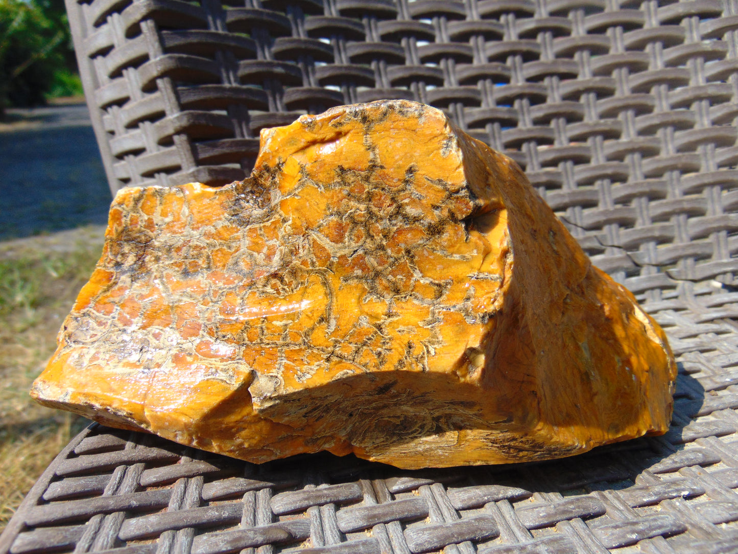 672 gram Polished Indonesia Yellow Aromatic Amber for Healing K57