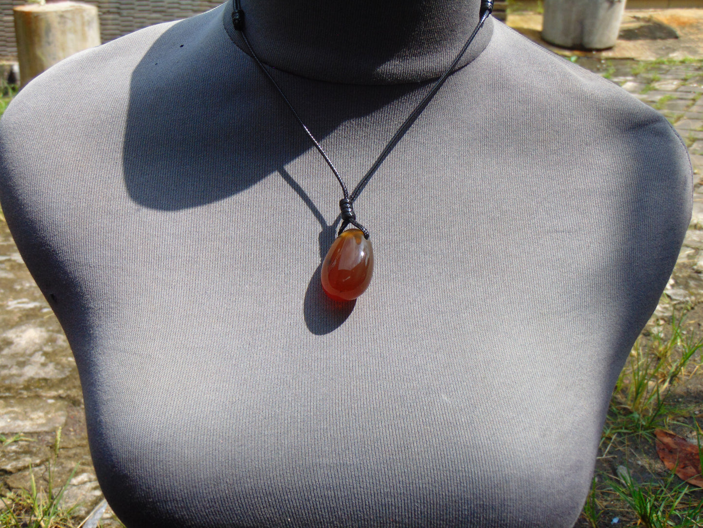 8 gram Pendant Indonesian Red Amber for Healing pb15