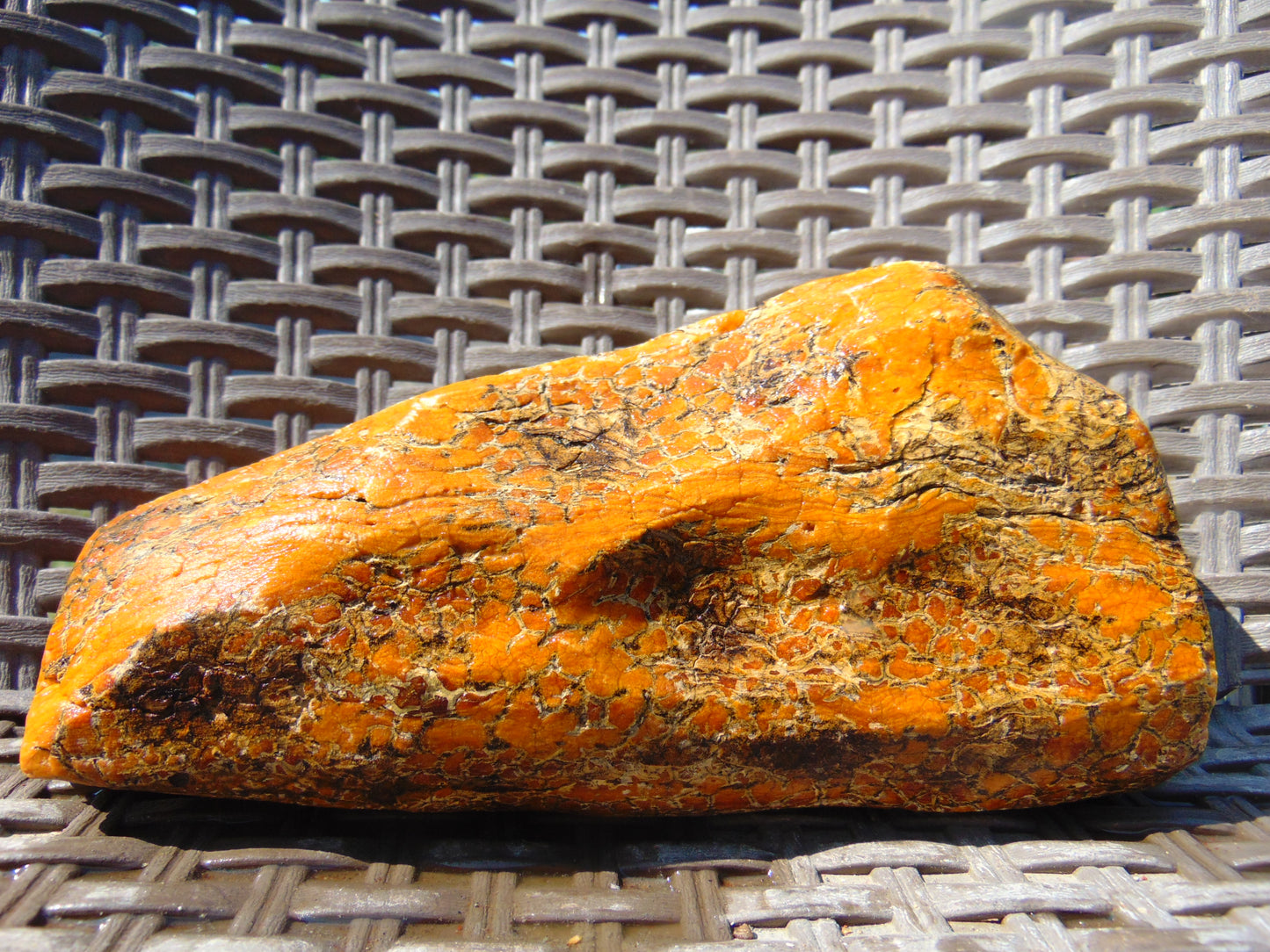582 gram Polished Indonesia Yellow Aromatic Amber for Healing K826