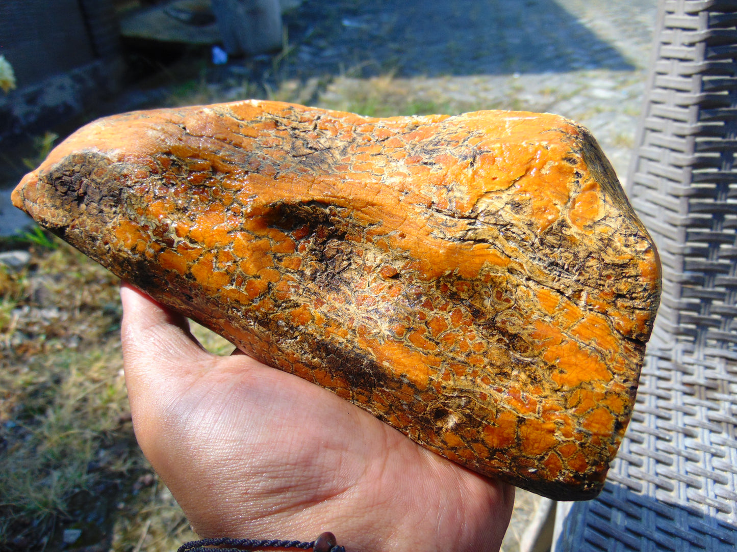582 gram Polished Indonesia Yellow Aromatic Amber for Healing K826
