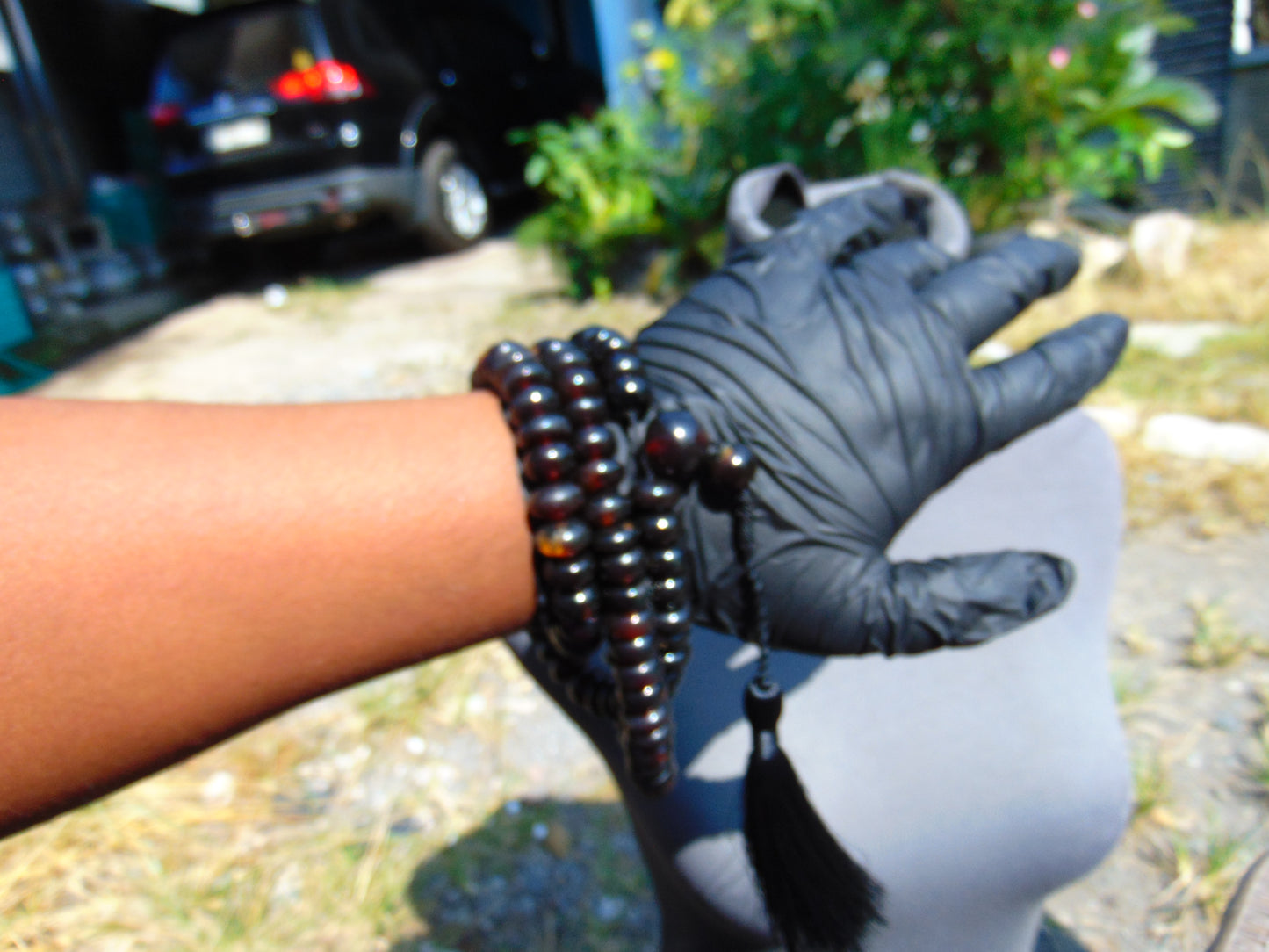 79 gram 108 Mala Buddha for Yoga and Meditation Indonesian Black Red Amber for Healing MR11