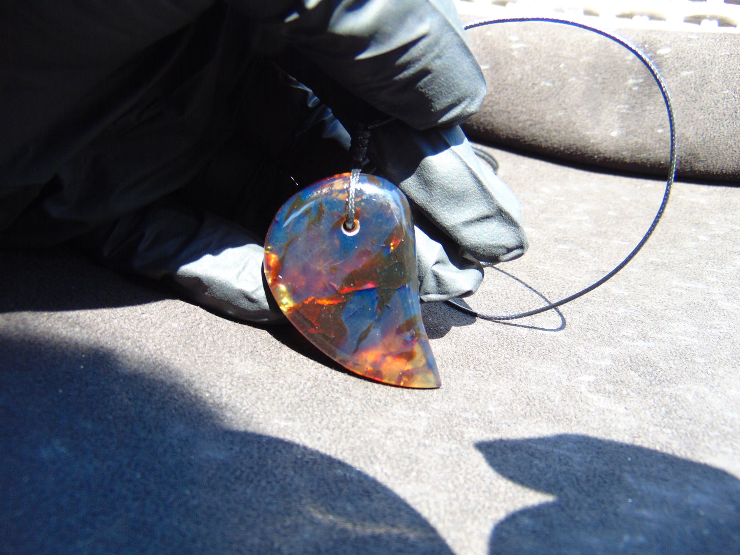 10 gr Comma Pendant Indonesian Blue Amber for Healing 25Y15