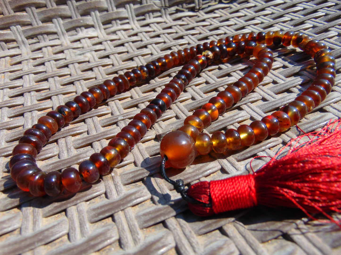 43 gram 108 Beads 9 mm Mala Buddha for Yoga and Meditation Indonesian Yellow Amber for Healing M123