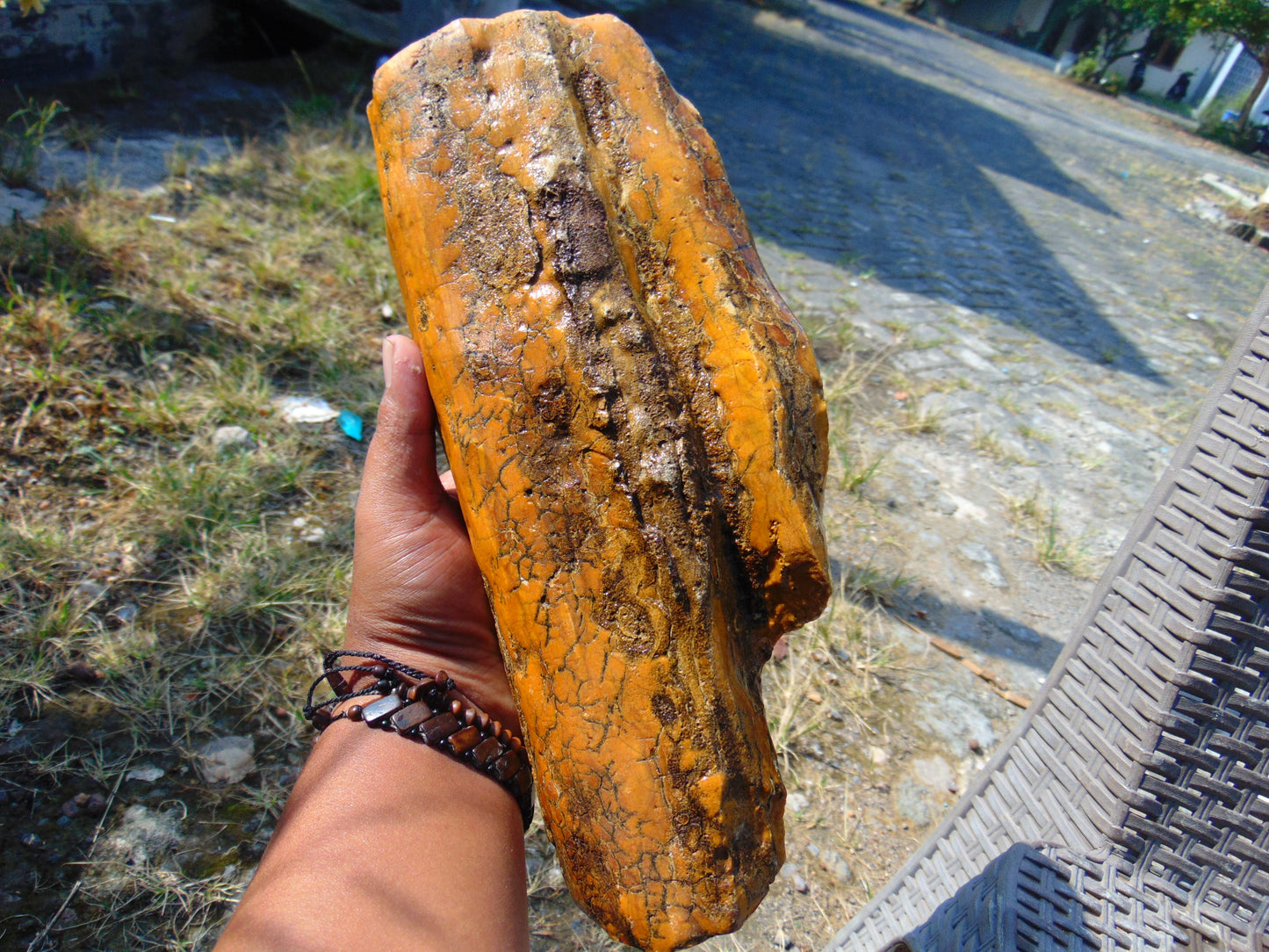 1163 gram Indonesia Yellow Aromatic Amber for Healing KM21