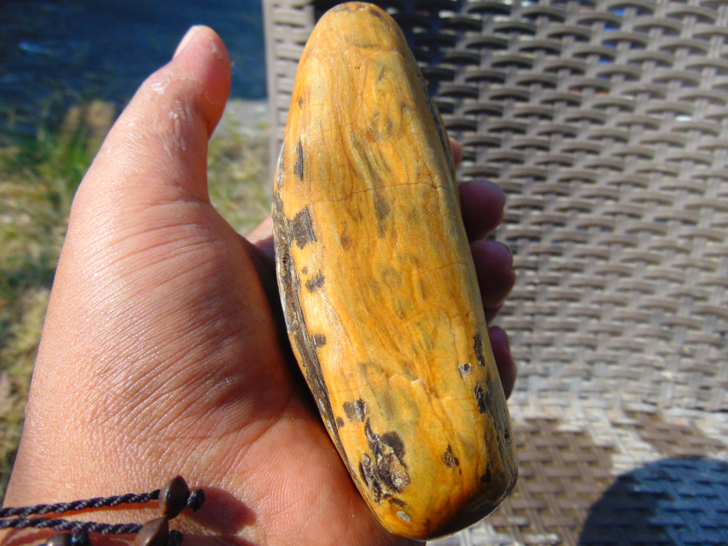 233 gram Polished Indonesia Yellow Aromatic Amber for Healing 26AYE44
