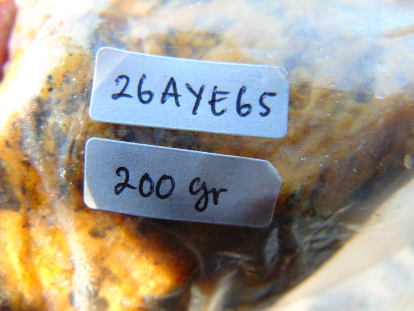 200 gram Polished Indonesia Yellow Aromatic Amber for Healing 26AYE65