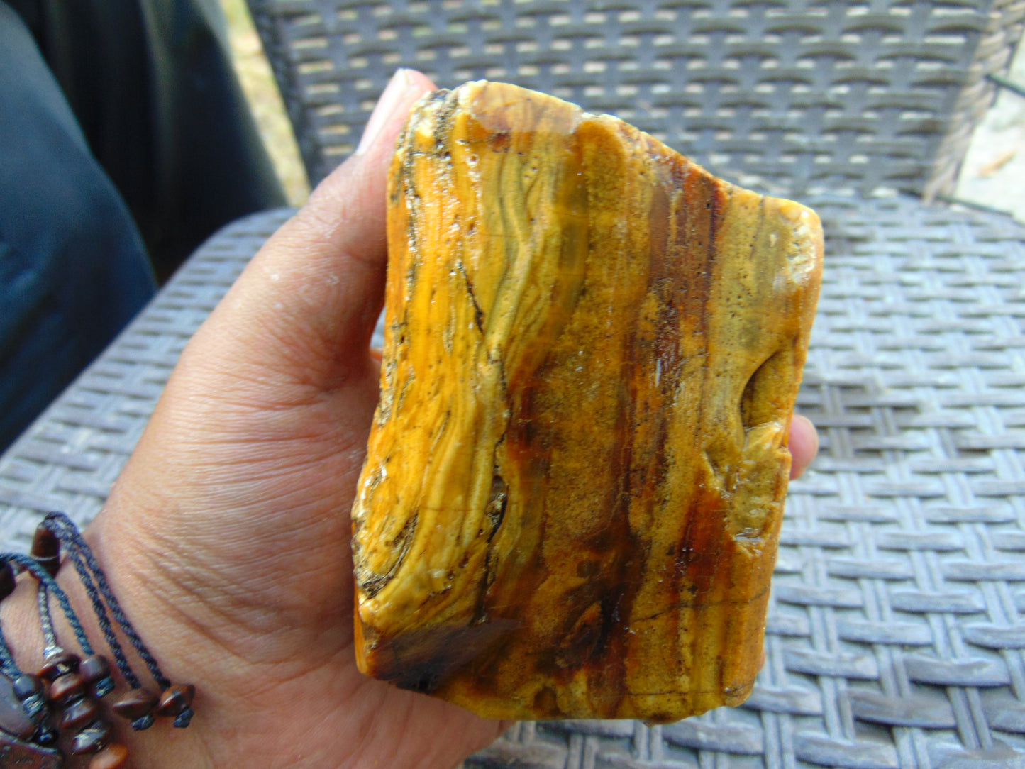 292 gram Polished Indonesia Yellow Aromatic Amber for Healing 26AYE29