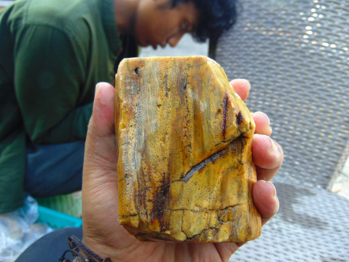 292 gram Polished Indonesia Yellow Aromatic Amber for Healing 26AYE29